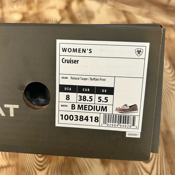 ARIAT WOMEN'S BUFFALO PRINT CASUAL VAMP CRUISER SHOES - MOC TOE - Picture 9 of 10